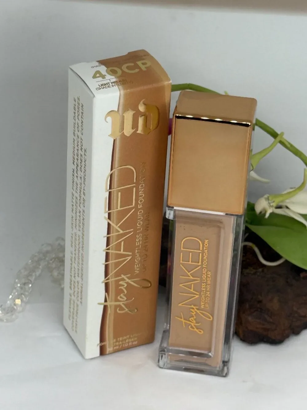 Urban Decay Stay Naked Weightless Liquid Foundation - 40CP - 1 fl oz -New in Box